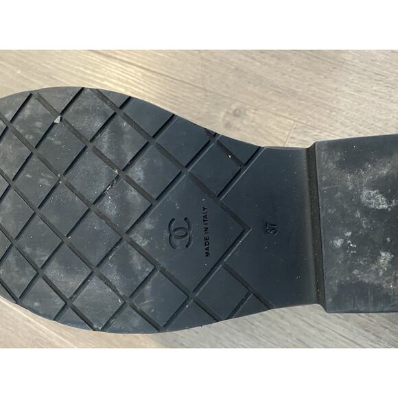 Chanel Leather Slides Interlocking CC Logo Women's Size 37 Black - Picture 10 of 10
